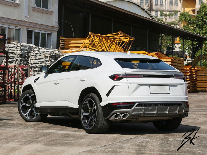 BK Aero 2018-2021 Lamborghini URUS Dry Carbon Fiber Fender Flares — view 3