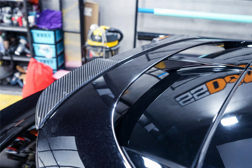 2021-2024 Aston Martin DBX 707 Style Dry Carbon Fiber Roof Spoiler