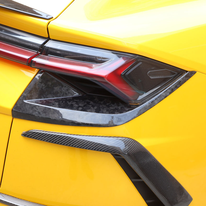 Dry Carbon Car Tail Light Frame Cover Lamborghini URUS 2018 2019 2020 2021