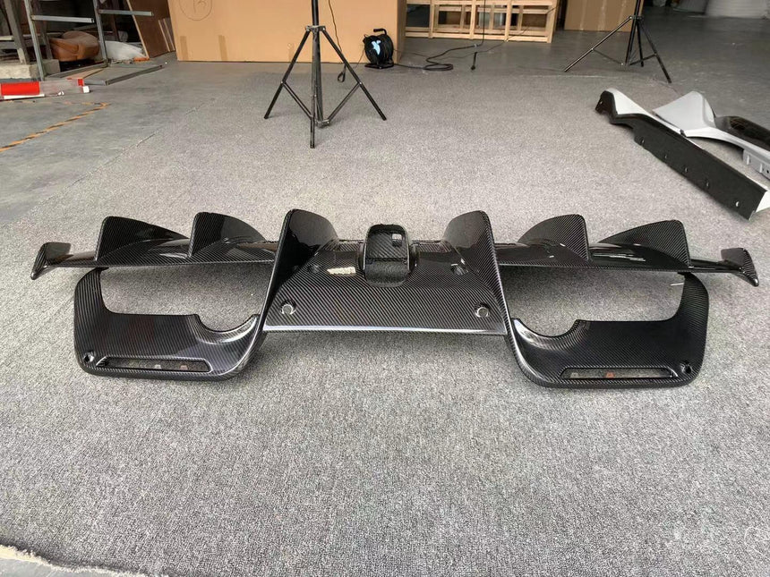 Dry Carbon Fiber Full Set Body Kit Front Bumper Rear Bumper Side Skirt For 488 GTB Pista Style