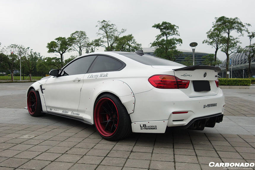 2014-2020 BMW F82/F83 M4 DE Style Side Skirts