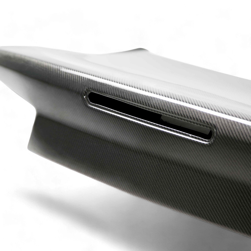 Type-OE double sided carbon fiber decklid for 2016-2024 Chevrolet Camaro