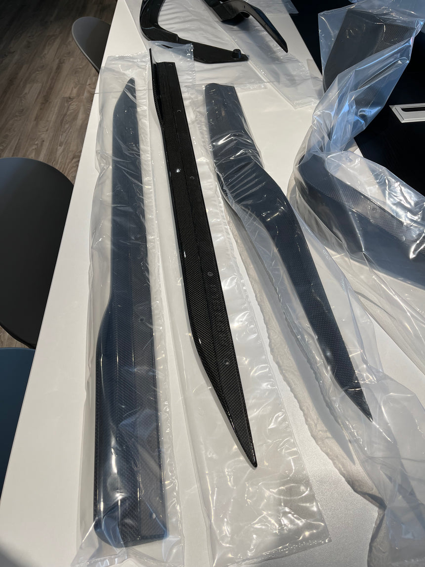 Dry Carbon Fiber Ferrari SF90 Stradale Side Skirts - Zacoe