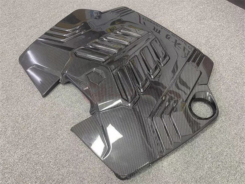 Dry Carbon Car Engine Hood Insulation Bonnet Cover for Lamborghini URUS