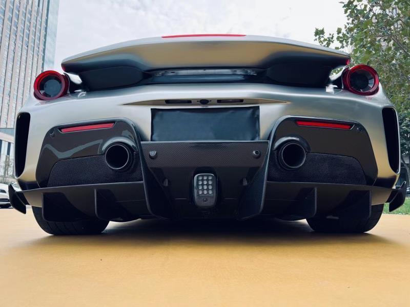 Dry Carbon Fiber Full Set Body Kit Front Bumper Rear Bumper Side Skirt For 488 GTB Pista Style