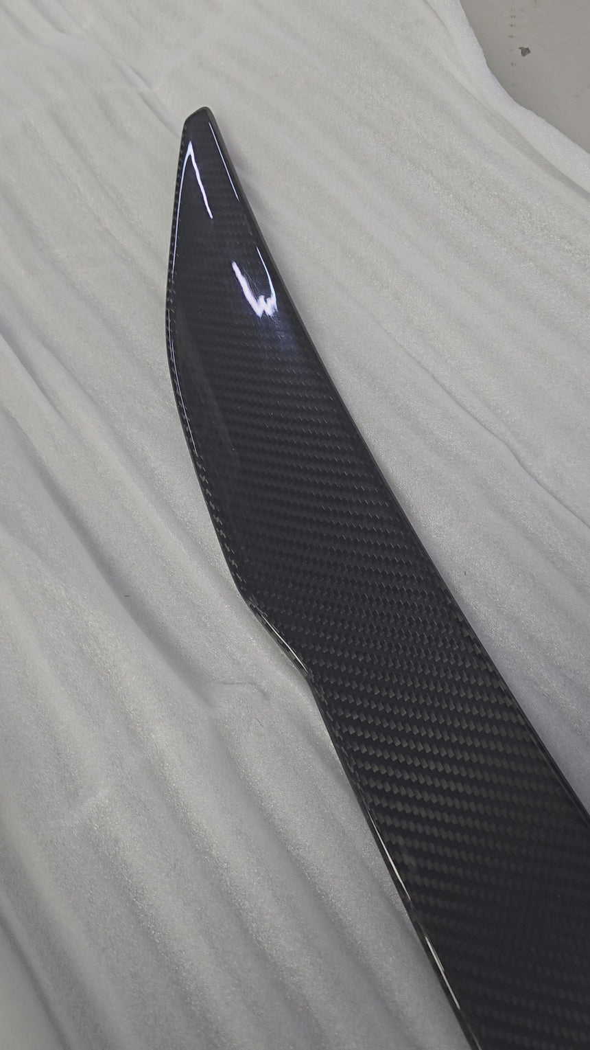 Lamborghini Urus Dry Carbon Fiber Spoiler Package