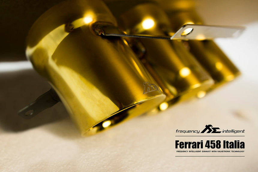 Tri Tips in Gold Ferrari 458 Italia / Spider Race Version