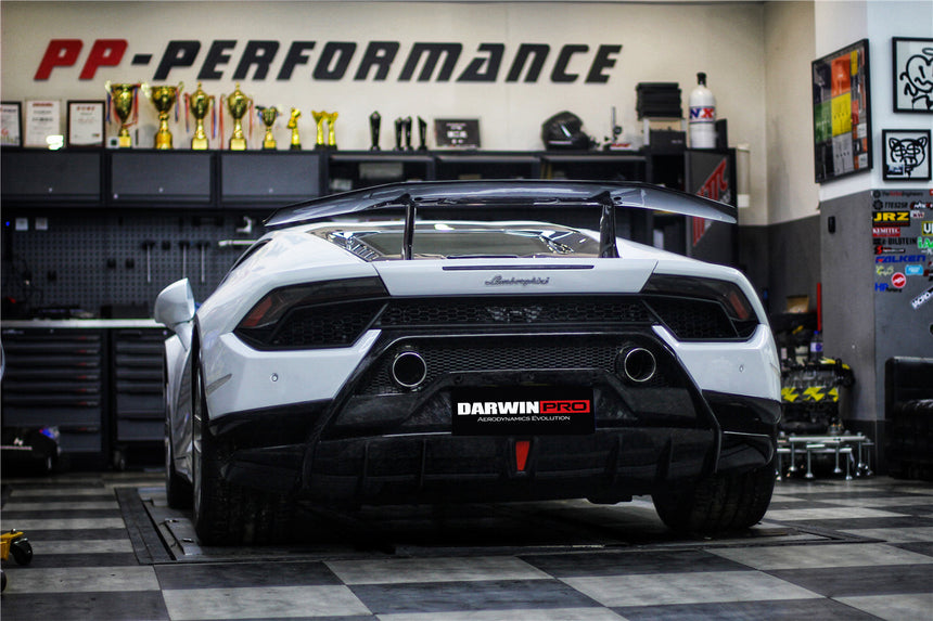 2015-2020 Lamborghini Huracan LP610/LP580 Performante Style Partial Carbon Rear Bumper