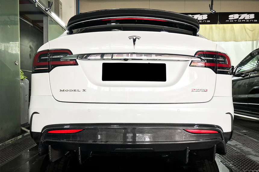 2016-2018 Tesla X SUV RZS Style Carbon Fiber Rear Diffuser